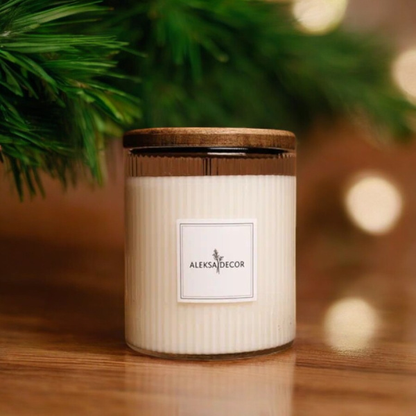 Аромасвеча в стеклянном рифленом стакане с деревянной крышкой 300 мл. / Ассортимент ароматов